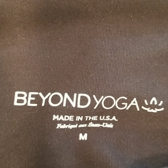 💕BEYOND YOGA💕 Cactus High Waisted Midi Legging Medium M NWT - Picture 6 of 16